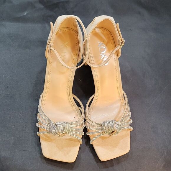 BRAND NEW XOXO FLAVIA WOMEN’S FASHION HEEL-TAUPE - Picture 3 of 16